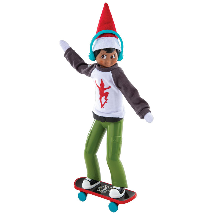 The Elf on The Shelf® MagiFreez™ Skateboard Set | Outfit mit Longsleeve, Kopfhörer & Skateboard | Sc