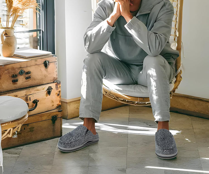 ONCAI Hausschuhe Herren Komfort Pantoffeln Plüsch Streifen Hüttenschuhe Wärme Cord Flauschig Slipper