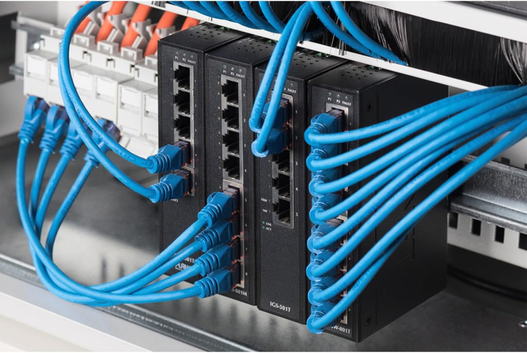 DIGITUS Hutschienenträger 19 Zoll - 3HE - Rückseite mit Kabel-Durchführung - DIN Rail - 390 mm Breit