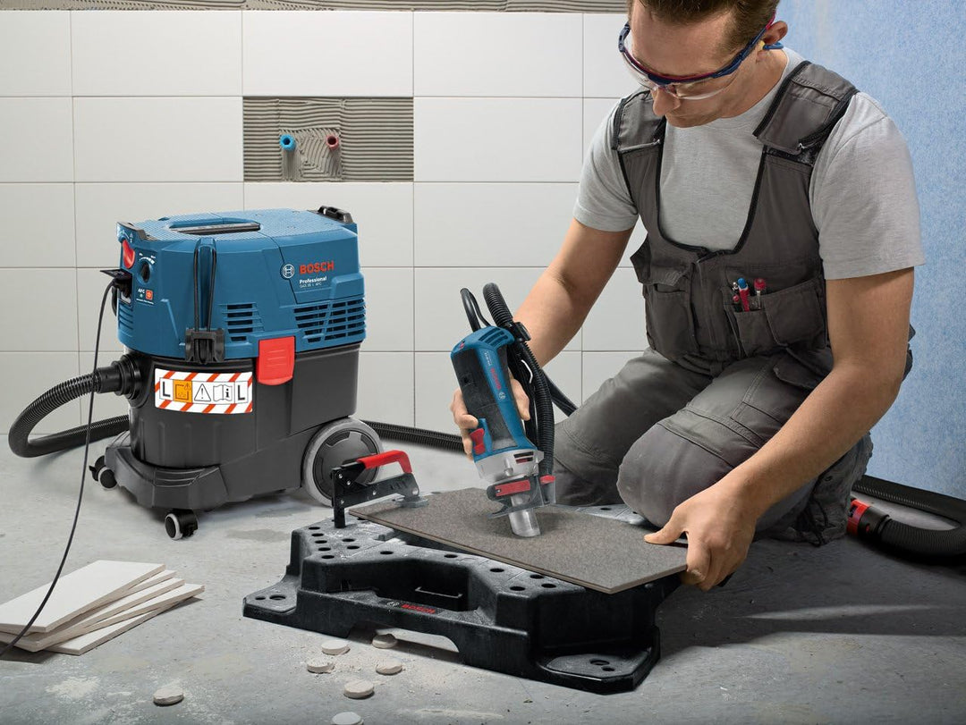 Bosch Professional Nass-/Trockensauger GAS 35 L AFC (inkl. 1x Zellulose-Flachfaltenflter, Fugendüse,