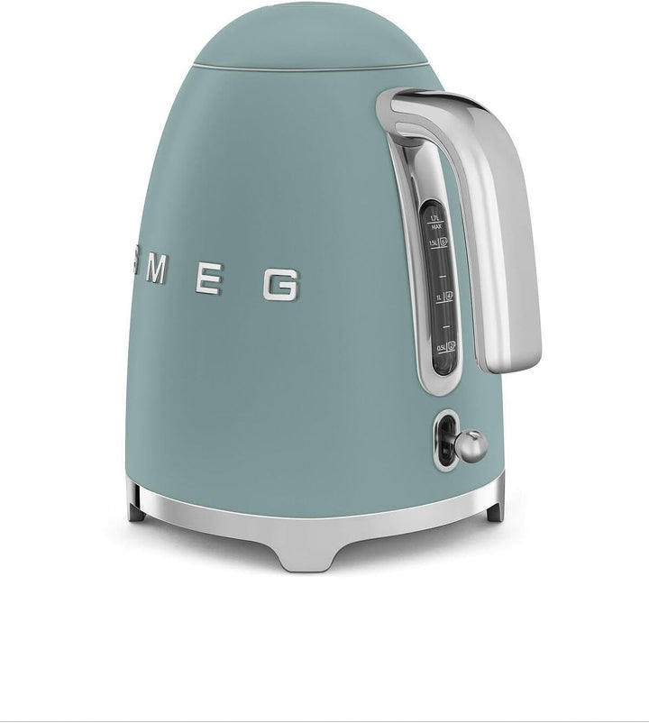 Smeg KLF03EGMEU kettle Smaragdgrün, Ästhetik im Stil der 50er years
