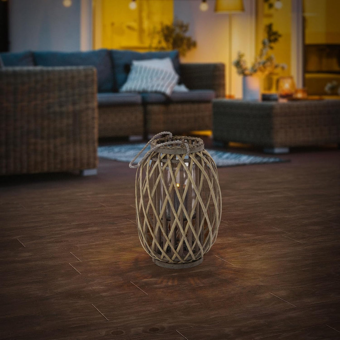 ECD Germany Laterne Ried 40xØ26 cm mit Henkel, Natur Grau/Braun, Holz Flechtoptik Rattan Windlicht m