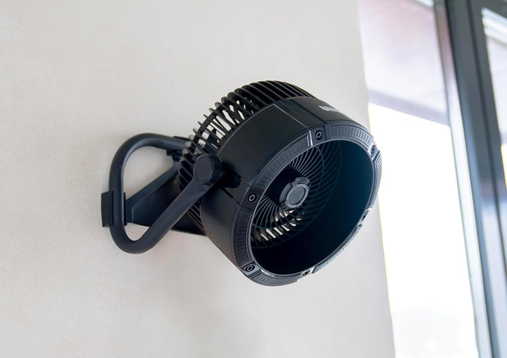Unold Tischventilator 86655 – Akkuventilator für Outdoor & Indoor | Batteriebetrieben, flexibel eins