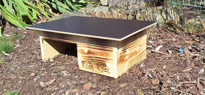 Premium Schildkrötenhaus (SH11) aus 20mm Vollholz - Wetterfest mit Boden und Tür inc. verstellbare B