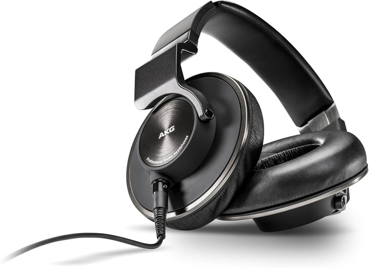 AKG Pro Audio K553 MKII Over-Ear, geschlossene Rückseite, Faltbare Studio-Kopfhörer, Schwarz Ohrumsc