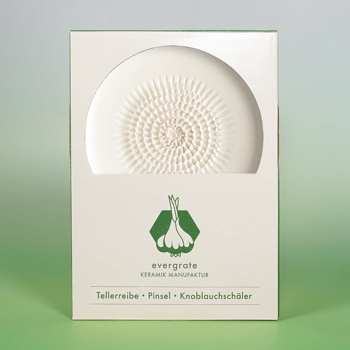 Evergrate® Keramikreibe Cremeweiss mit Geschenkbox – mit Reibe, Knoblauchschäler, Rezeptheft & Pinse