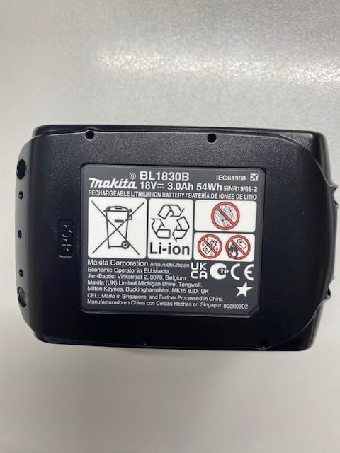 Makita DMR 112 Baustellenradio mit DAB+ und Bluetooth + Akku 3 Ah und Ladegerät