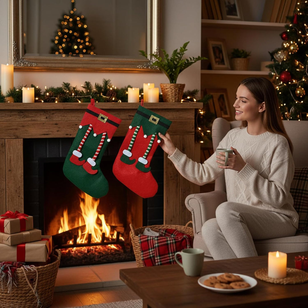 MIJOMA Weihnachtsstrümpfe 2er Set – dekorative Filz-Socken mit Elfen-Design zum Befüllen & Aufhängen