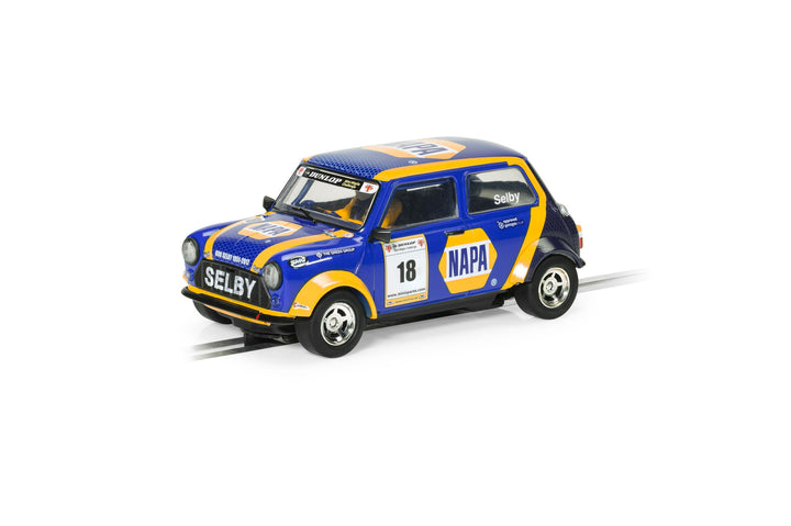 Scalextric C4414 Mini Miglia-NAPA-Lewis Selby 2021 Massstab 1:32 Auto für Rennstrecke