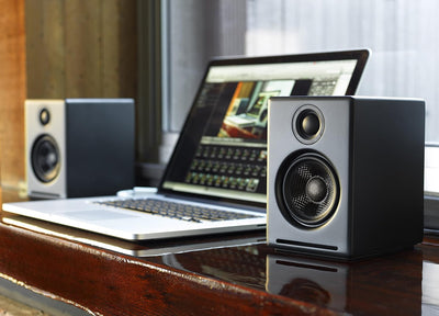 Audioengine A2+ 60W Aktiver Desktop-Lautsprecher | Integrierter DAC & Analogverstärker | Direkter US