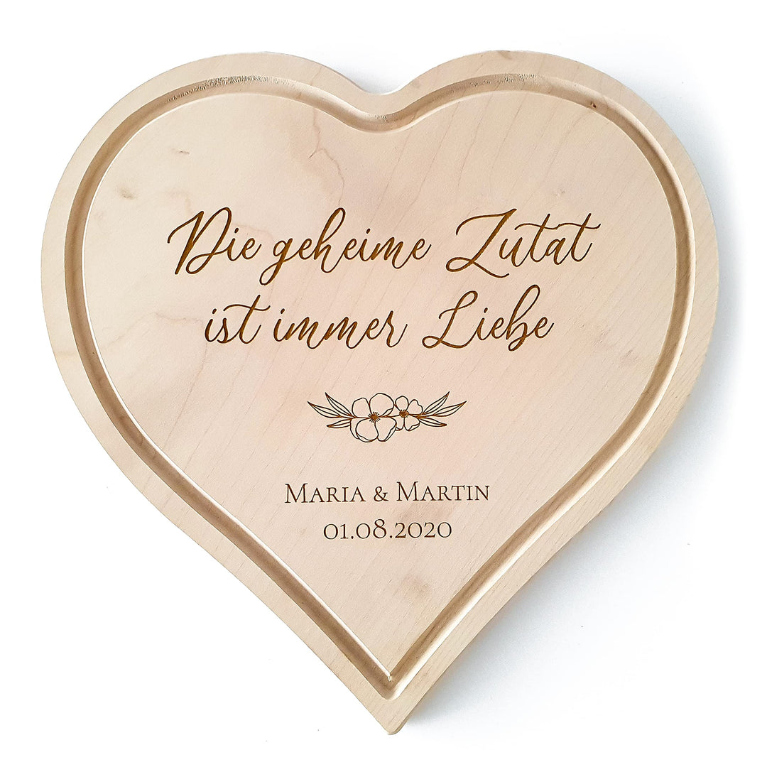 Schneidebrett Personalisiert aus Holz mit Gravur - Holzbrett Herzform als Geschenk zum Valentinstag,