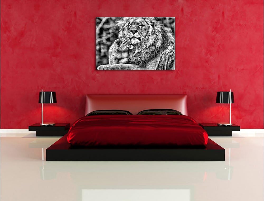 Pixxprint Monocrome, Löwenvater kuschelt mit Jungtier, Format: 100x70 auf Leinwand, XXL riesige Bild