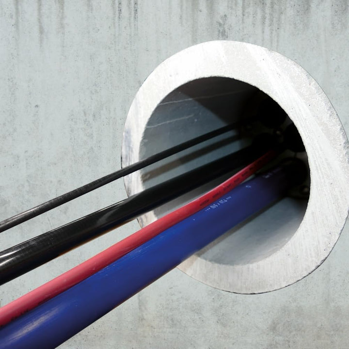 WITTKOWARE 100mm Mauerdurchführung (DN100 Ringraumdichtung), geteilt, für bis zu 4 Kabel/Rohre (4mm
