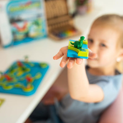 smart games - Dinosaurs Mystic Islands, Puzzle Game with 80 Challenges, 6+ Years, 24 x 24 x 6 cm (Lx