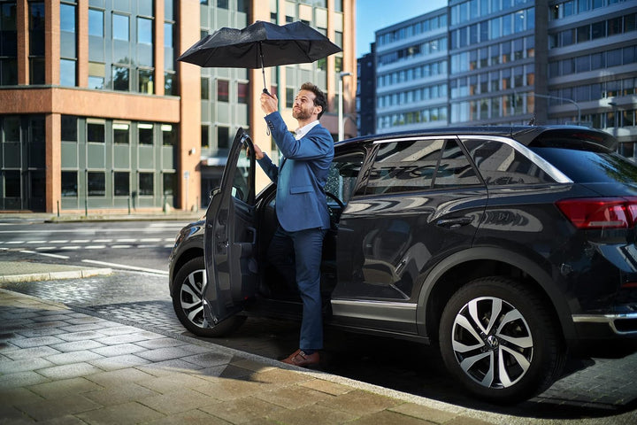 FARE elektrischer Taschenschirm eBrella (schwarz) - aussergewöhnlicher Regenschirm mit elektrischem