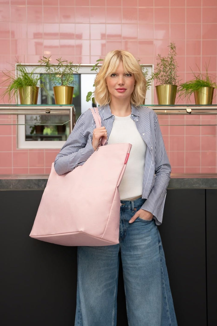 reisenthel shopper XL – Geräumige Shopping Bag und edle Handtasche in einem – Aus wasserabweisendem