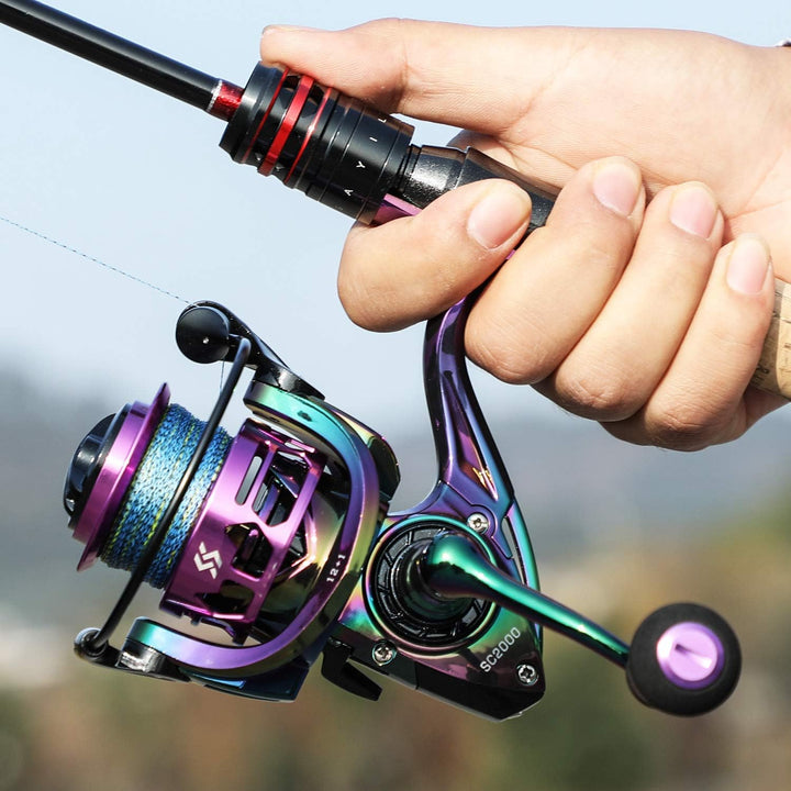 Sougayilang Spinning Angelrolle 6.0:1 Gear Ratio Graphit Rahmen 12 + 1 BB Bunte Angelrolle mit 25 lb