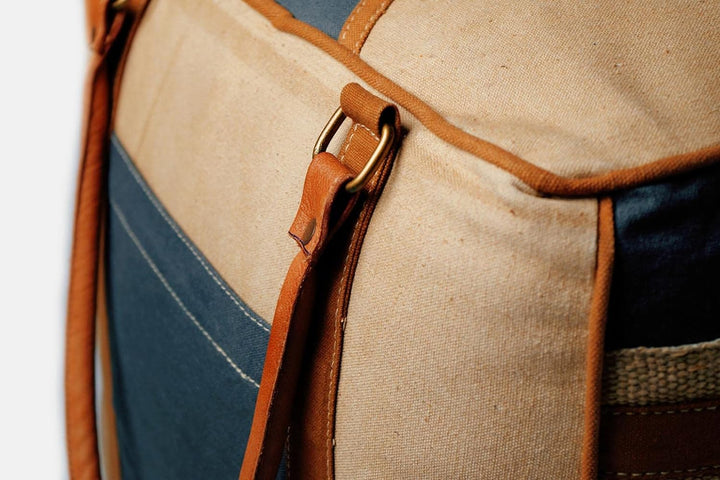 Kobolo Sitzpouf eckig Pouf Sitzwüfel Hocker - Chateau - aus Canvas - mit Applikationen