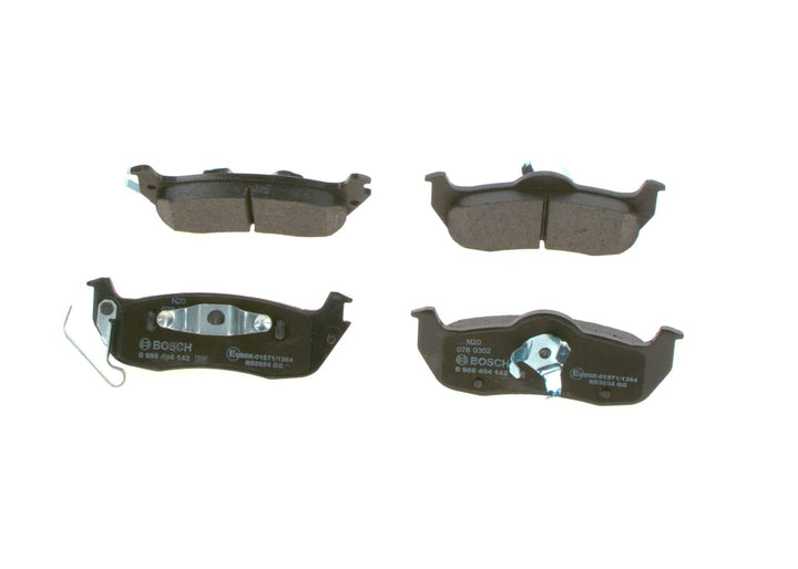 Bosch BP1053 Bremsbeläge - Hinterachse - ECE-R90 Zertifizierung - vier Bremsbeläge pro Set