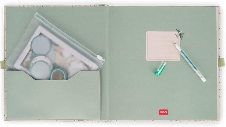 Legami - DIY Fotoalbum mit Dekoelementen Set, 20 Seiten, Geschenkidee, 23x23,5 cm, Reise-Thema