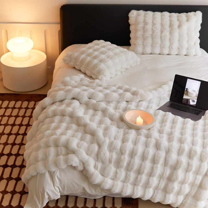 Lanqinglv Kuscheldecke Flauschig Decke 220x240 Weiss,Kaninchen Kunstfell Decke Plüsch,Wohndecke Dick
