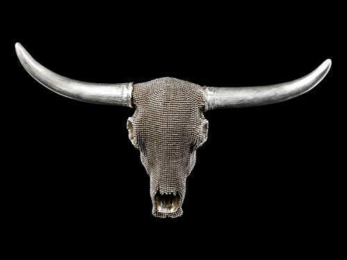 Figuren Shop GmbH Wandrelief Büffel-Schädel mit Silber Noppen verziert 46,5 cm | Trophäe Kopf Rind L