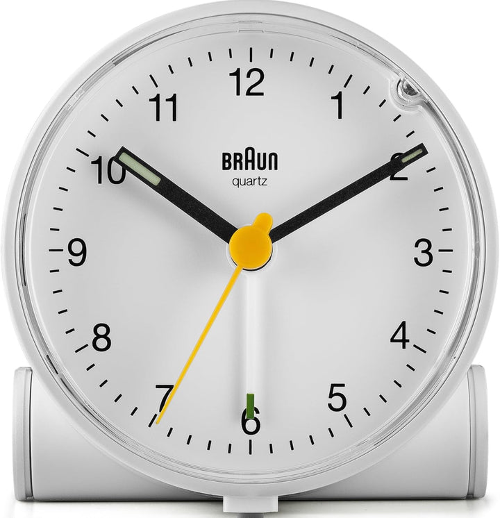 Braun Klassischer analoger Wecker mit Schlummerfunktion und Licht, ruhiges Quarzuhrwerk, Crescendo-A