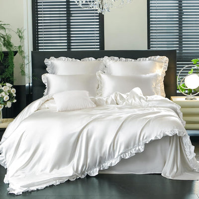 Freyamy Satin Bettwäsche 135x200 Glatt Luxus Seide Glanzsatin Bettwäsche Set Weiss Einfarbig Rüschen