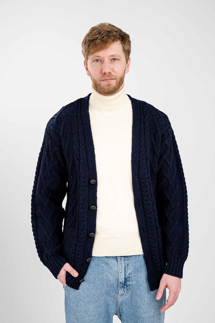 SAOL Herren Aran Irish Cable Knit Strickjacke Cardigan aus 100% Merinowolle mit V-Ausschnitt und Knö