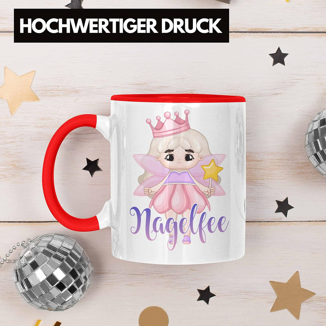 Trendation - Nagel-Fee Tasse Geschenk Nagelstudio Mitarbeiterin Gel-Nägel Spruch Süsse Grafik (Rot),