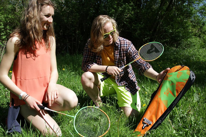 Talbot-Torro Badminton-Set 4-Attacker Plus, Kolmplettset mit 4 Schläger, 3 Federbälle, komplette Net