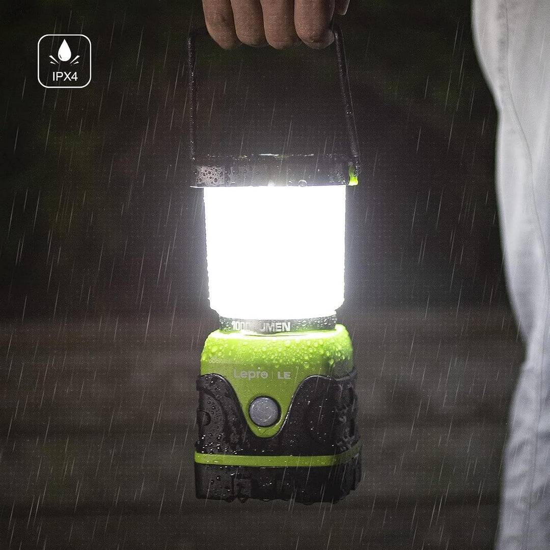 LE LED Campinglampe, Ultra Hell 1000 Lumen, 4 Leuchtmodi Dimmbar Suchscheinwerfer, Batteriebetrieben