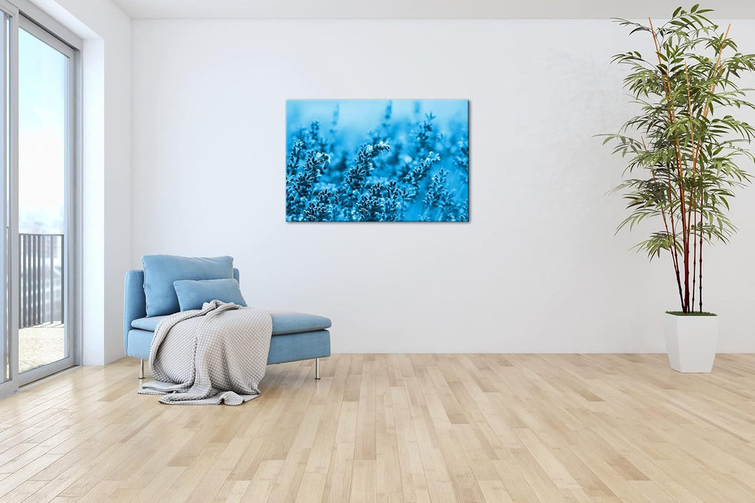 deyoli Bienen im blühenden Lavendel Format: 80x60 Effekt: Monocrome Blau als Leinwandbild, Motiv fer