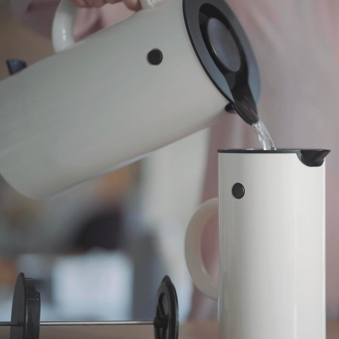Stelton Wasserkocher EM77 - Elektrischer Kocher, Wasserkessel, Teekanne - Schnell kochend, niedriger