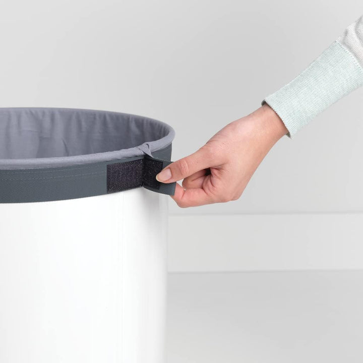 Brabantia - Wäschekorb - Quick-Drop-Öffnung - Perfekt sitzenden Baumwollwäschesack - Korrosionsfrei