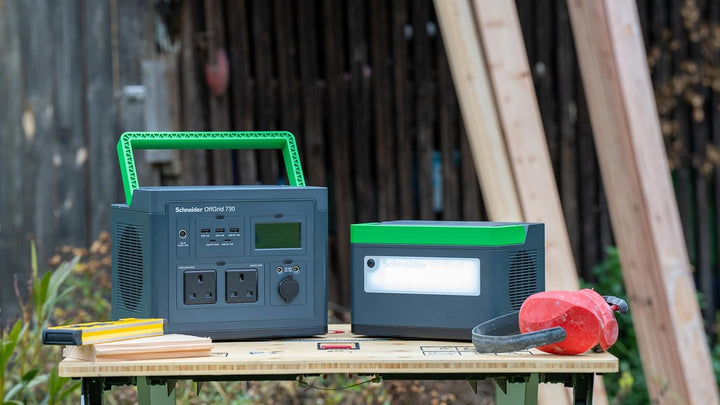 Schneider OffGrid Portable Power Station 700W, 738Wh Leichtgewichtiger Solar Generator mit 2 AC Stec