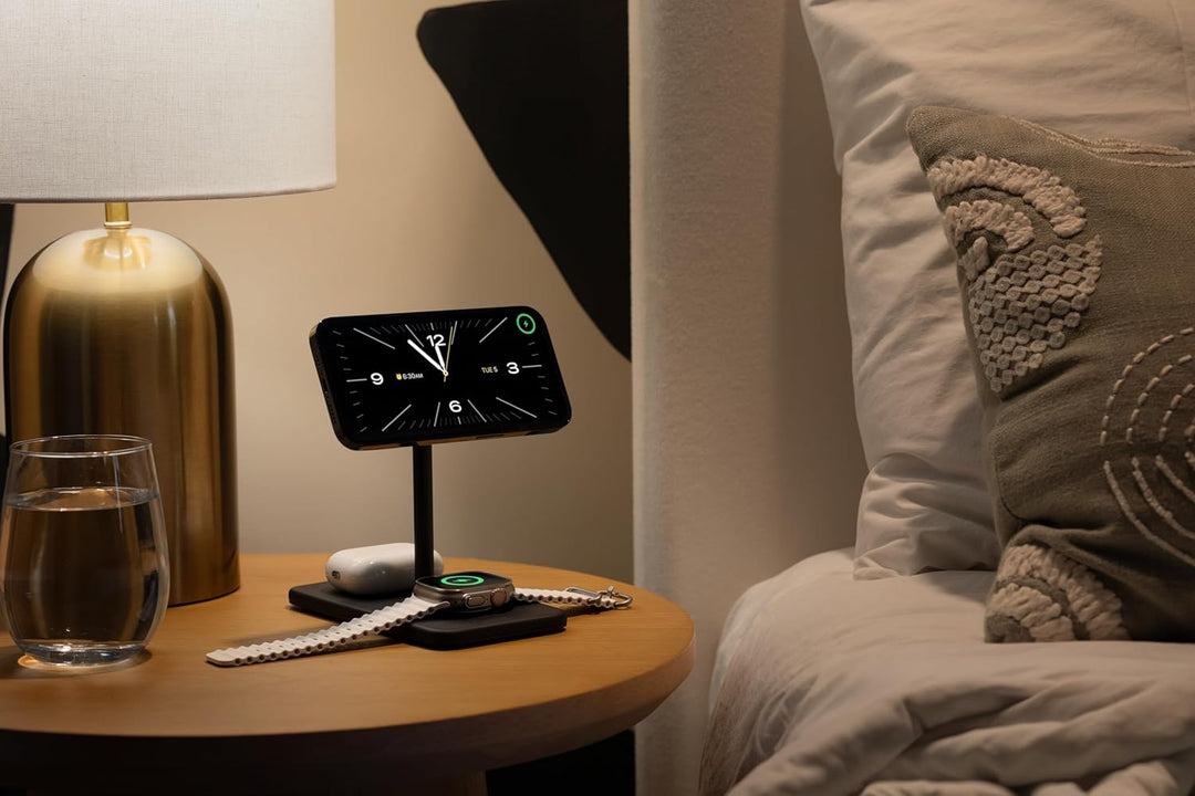 Twelve South HiRise 3 Deluxe | Compact Luxury MagSafe Stand for iPhone, AirPods and Apple Watch, Sch