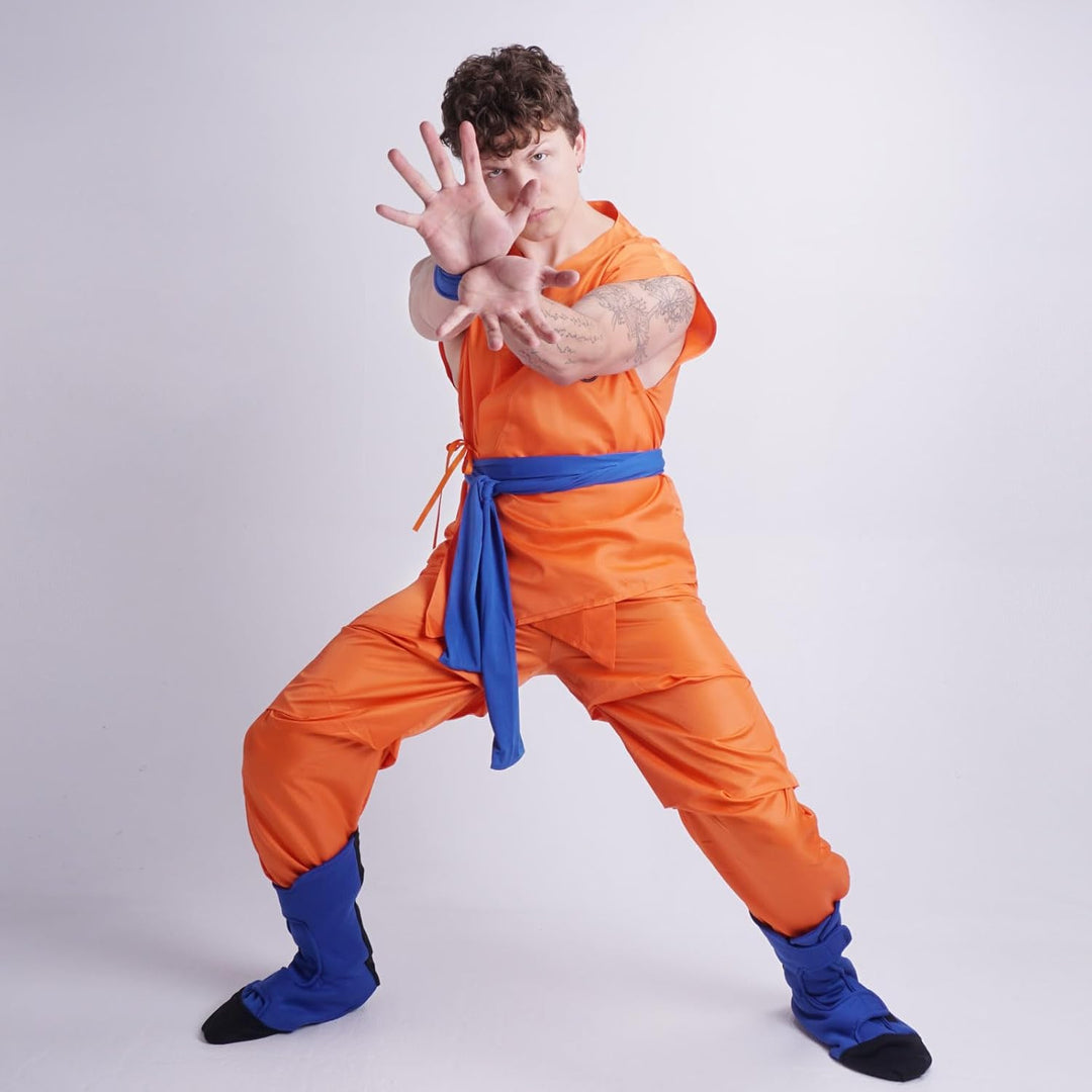 CoolChange Son Goku Cosplay Kostüm mit Überschuhen | Golden Frieza Saga | Grösse: M, M