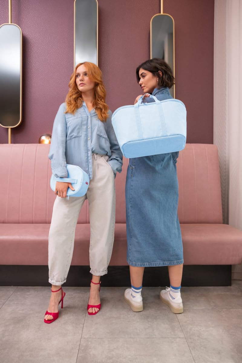 reisenthel coolerbag M Pocket Twist Powder Blue – Kühltasche mit Obermaterial aus recycelten PET-Fla