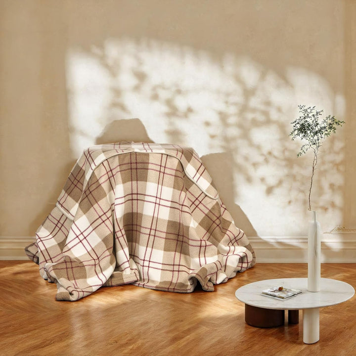 Tragbare Decke Kompaktes Kissen 2-in-1-Schossdecke Damen Poncho Fleece mit Knopf Karierte Tagesdecke