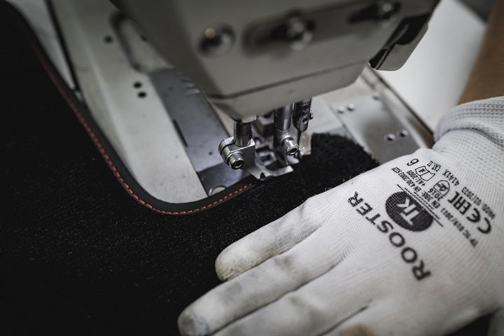 M MOTOS Velours Premium fussmatten Auto kompatibel mit Audi TT 1998-2006 - Premium, Matt, Blau fussm