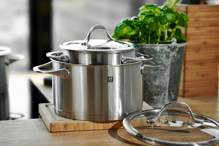 ZWILLING Essence Kochtopf-Set, 5-teilig, 4 Deckel, Induktionsgeeignet, Edelstahl, 5 Tlg., 5 tlg.
