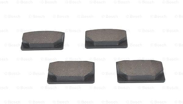 Bosch BP1489 Bremsbeläge - Vorderachse - ECE-R90 Zertifizierung - vier Bremsbeläge pro Set