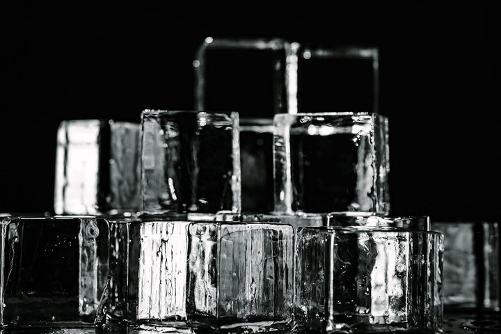 Clear Ice Box Big Cubes | Eisbox mit Eiswürfelform für 6 grosse, klare Eiswürfel | je 5 x 5 x 5 cm |