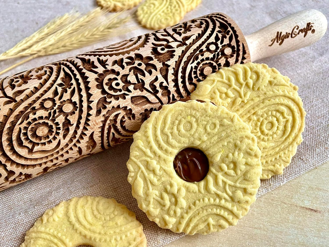 PAISLEY gravierte Nudelholz für hausgemachtes Gebäck. Teigroller mit Blumen. Gravierte Nudelholz mit
