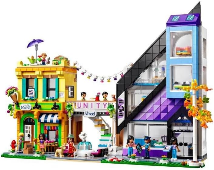 LEGO 41732 Friends Stadtzentrum, kreatives Modular Building Spielzeug, Dekorieren & Ausstellen im Pu