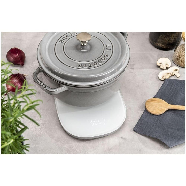 ZWILLING ENFINIGY Digitale Küchenwaage mit induktiver Ladefunktion & LCD-Display, bis 10 kg, Silber,