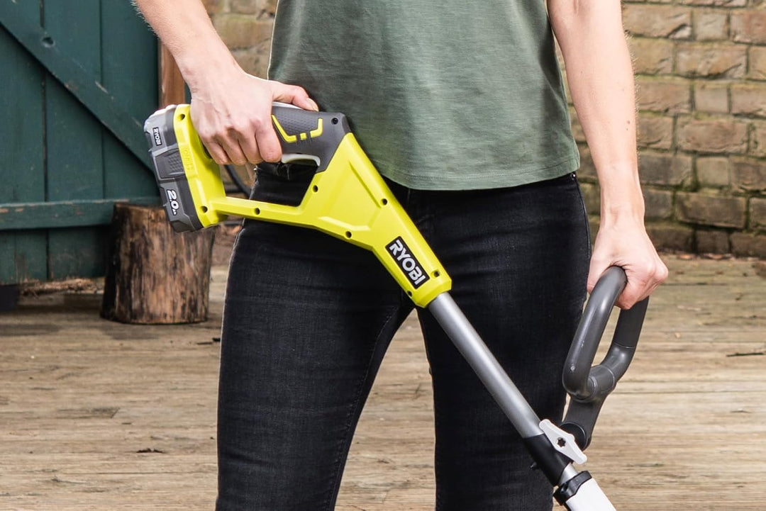 RYOBI 18 V ONE+ Akku-Oberflächenreiniger RY18PCB-0, mit Universalbürste, ohne Akku und Ladegerät Akk