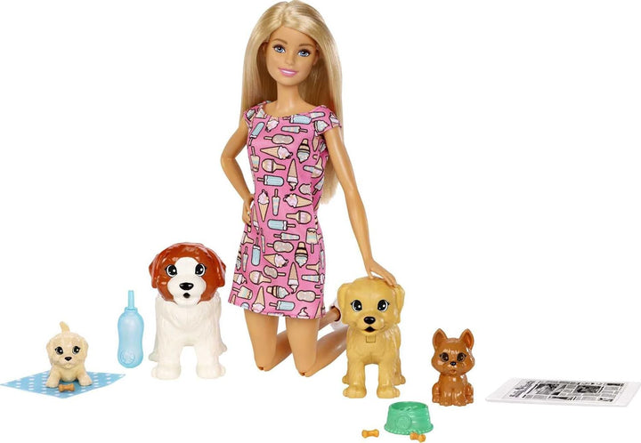Barbie FXH08 - Hundesitterin, blond, Spielset mit 4 Hunden, mit einem Häufchen machenden und einem P