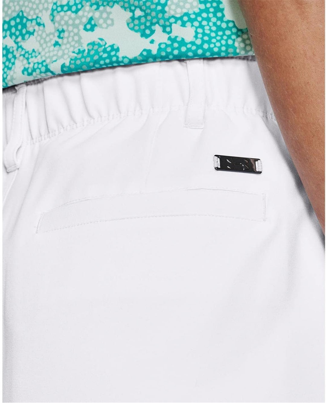 Under Armour Damen Shorts Left Shorts M White (100)/Metallic Silver, M White (100)/Metallic Silver